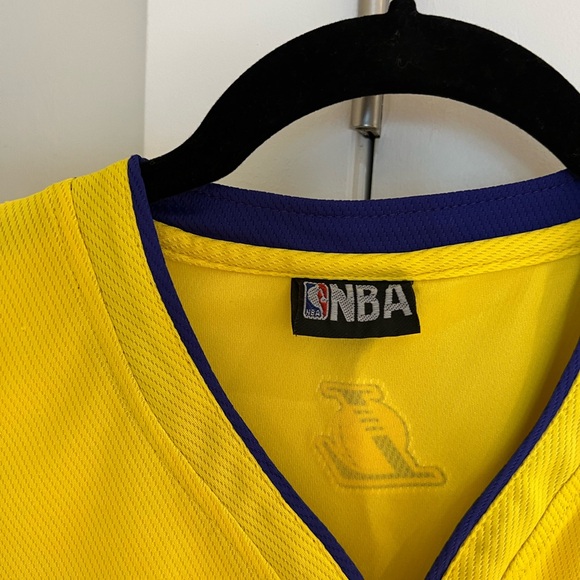 Lakers jersey OPEN TO OFFERS - Picture 5 of 6